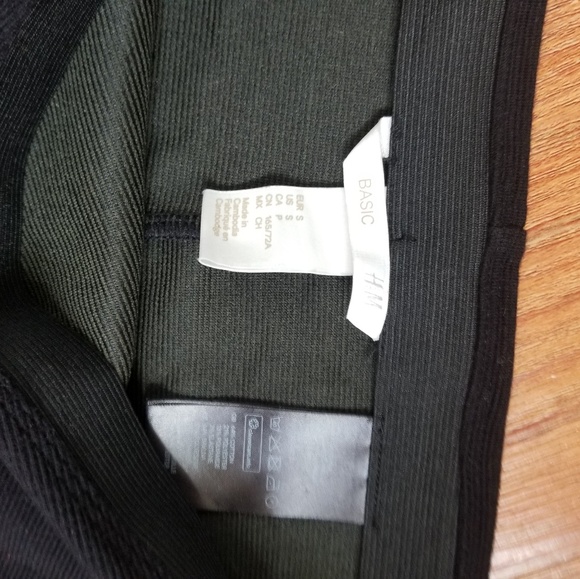 H&M black skirt - Picture 1 of 4